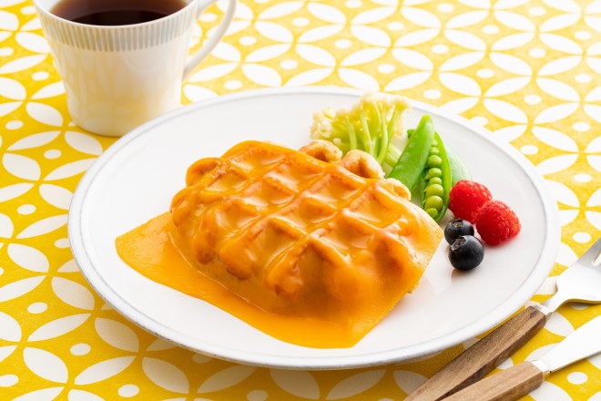 ミモレットスライスのチーズワッフル|チェスコ株式会社 ミモレットスライスのチーズワッフル|チェスコ株式会社